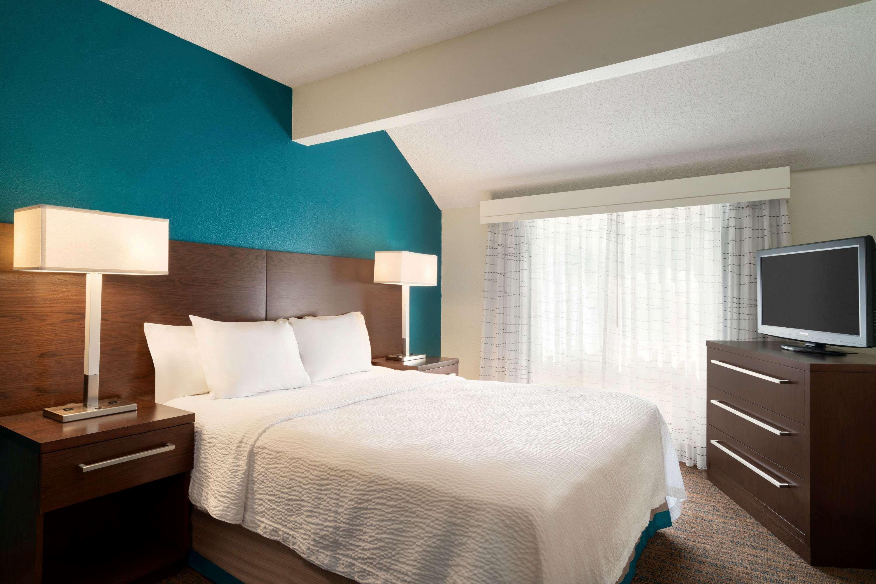 Hawthorn Suites By Wyndham Tinton Falls Exterior photo