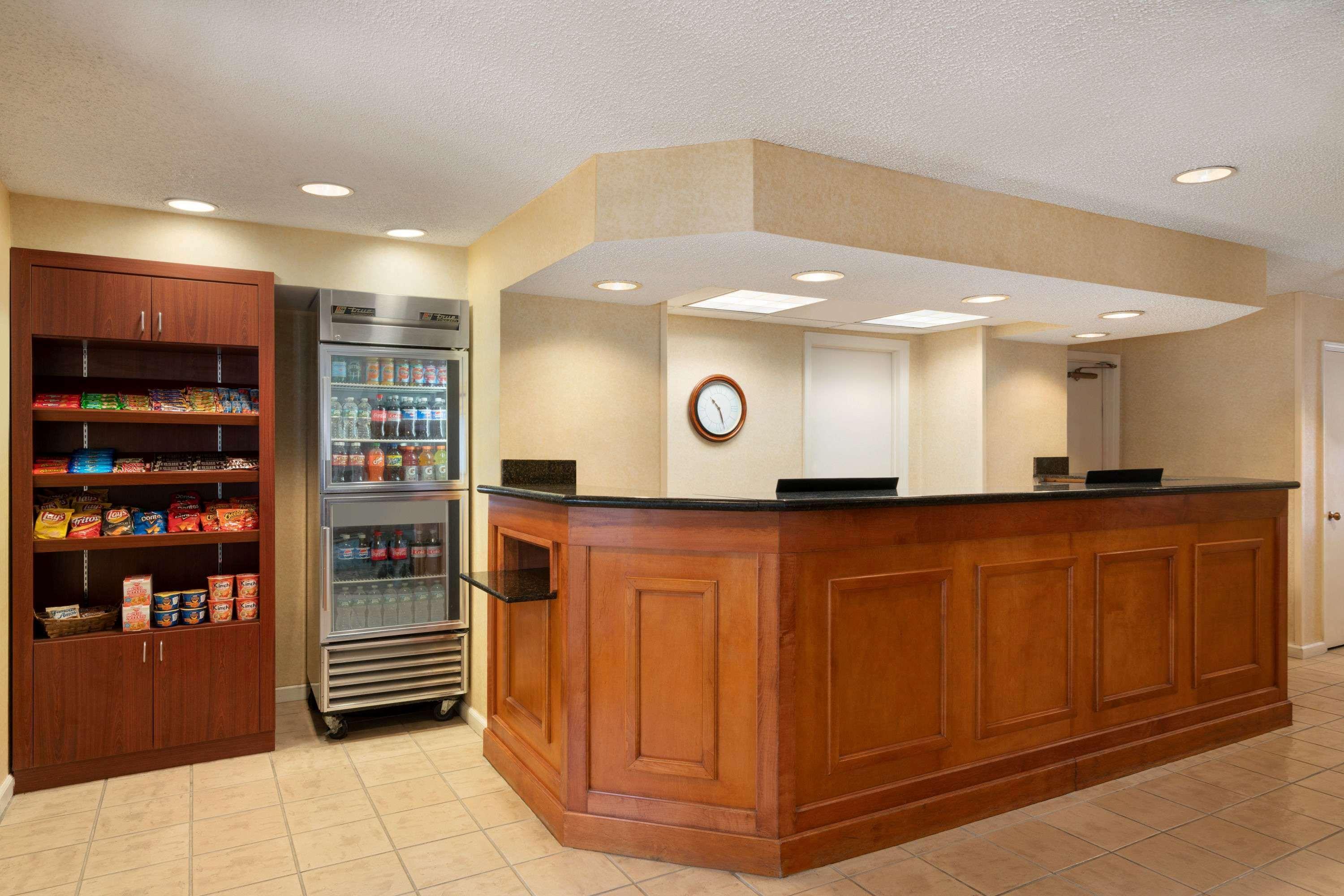 Hawthorn Suites By Wyndham Tinton Falls Exterior photo
