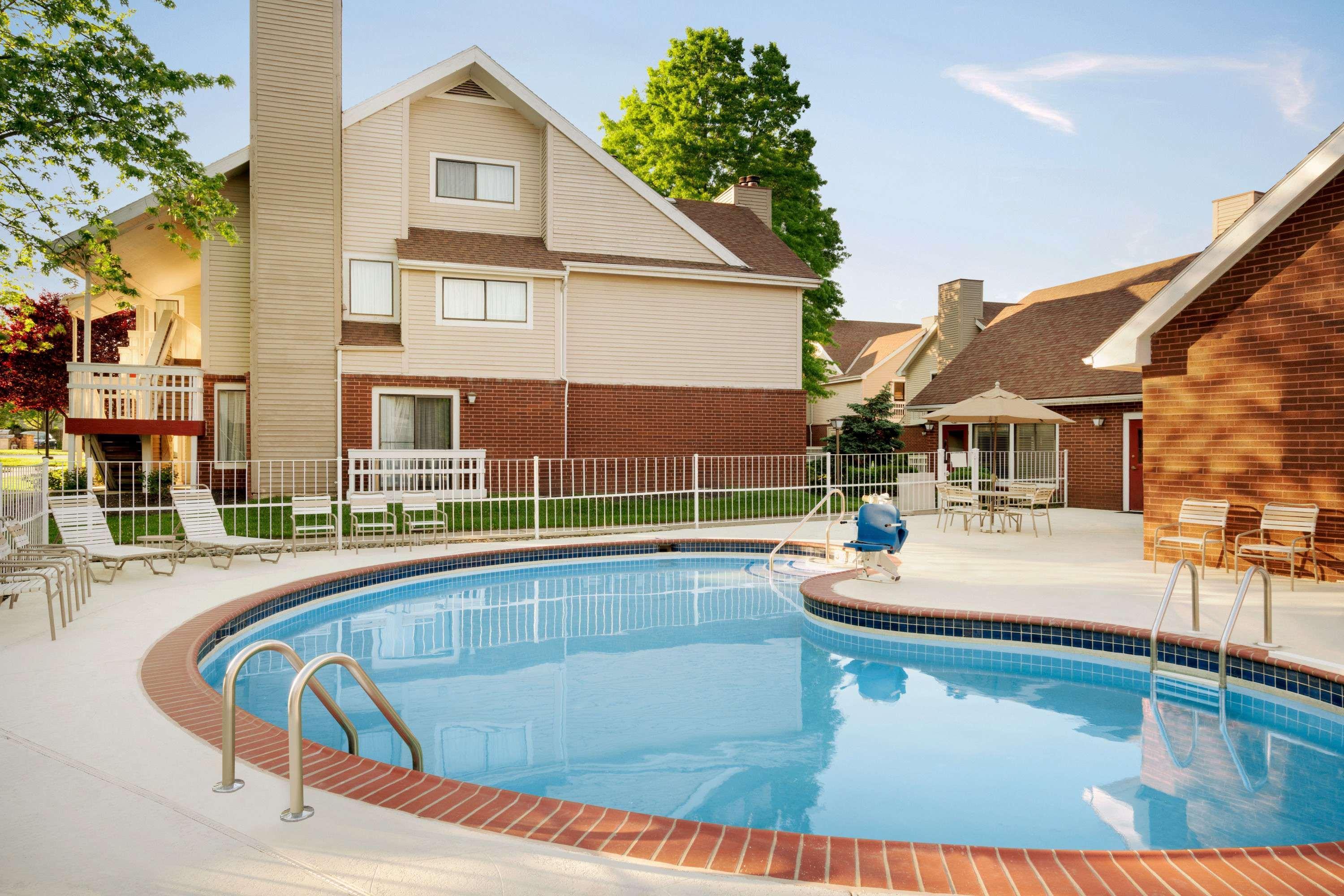 Hawthorn Suites By Wyndham Tinton Falls Exterior photo